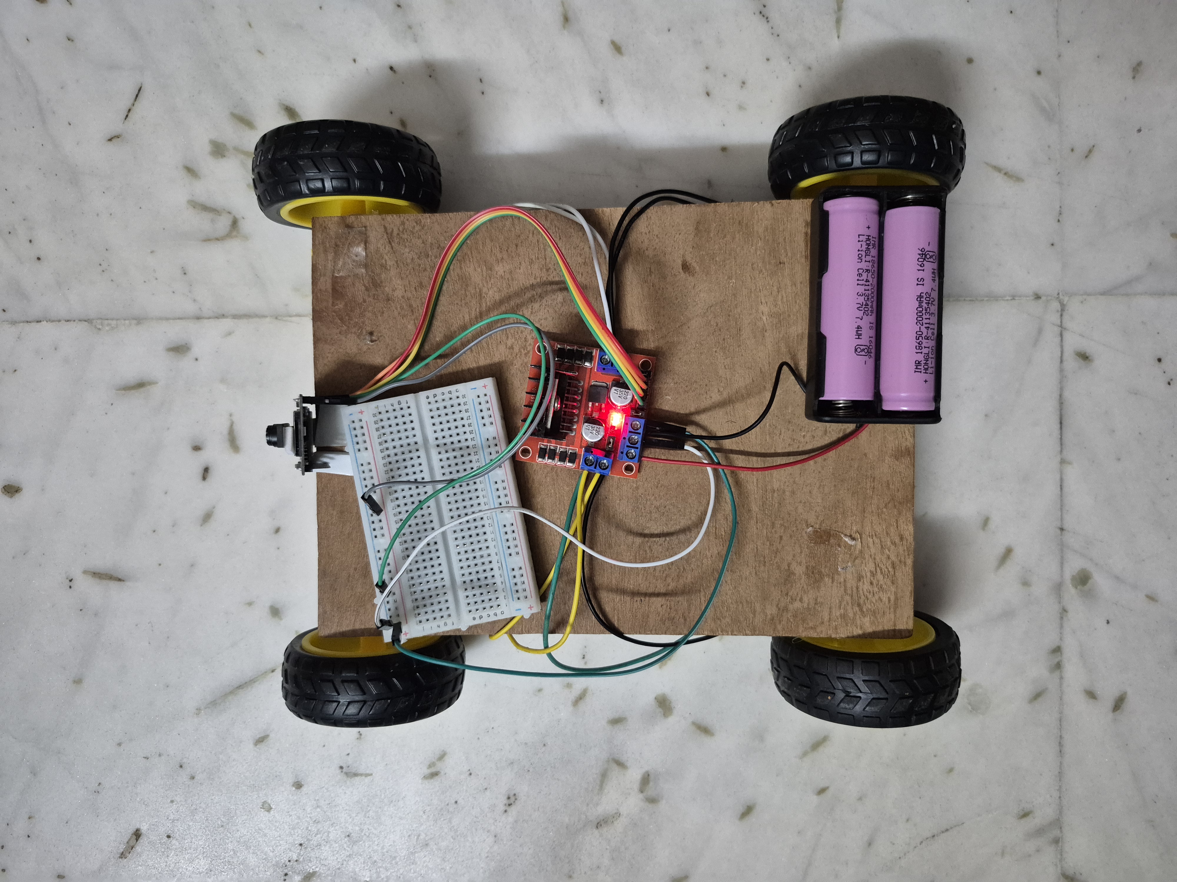 ESP32-CAM Based Car with Live Camera Feed